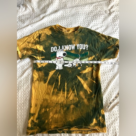 Bleach Dyed/Family Guy Tee/No Size/No Brand - Picture 6 of 8